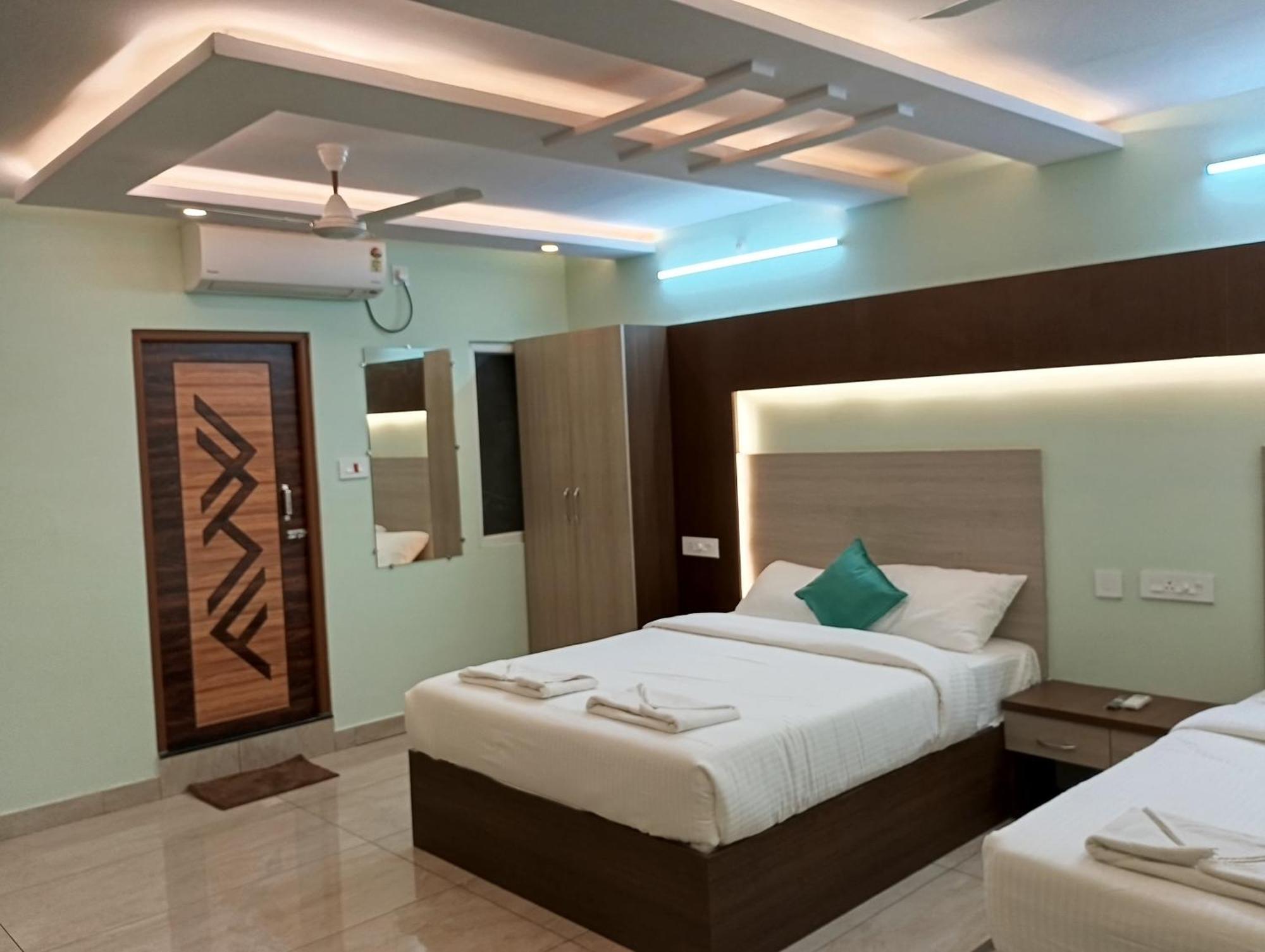 Malar Park Hotel Tiruvannamalai Room photo